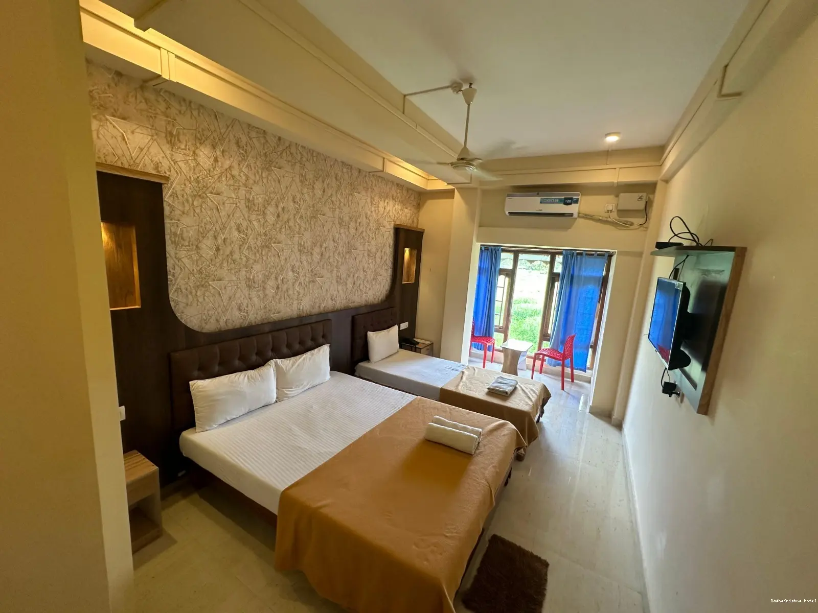RadhaKrishna Hotel - WhatsApp Image 2026-08-11 at 10.11.55 AM (2).webp